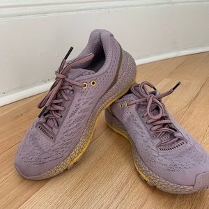 UA HOVR Machina Running Shoes